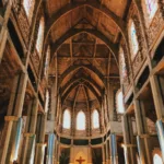 Descubre la majestuosidad del turismo en la Catedral de Santa María en Vitoria: una joya arquitectónica para tu próximo viaje